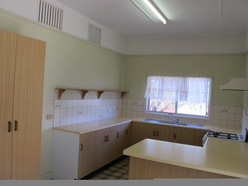 100 Dalrymple Street, Bowen QLD 4805