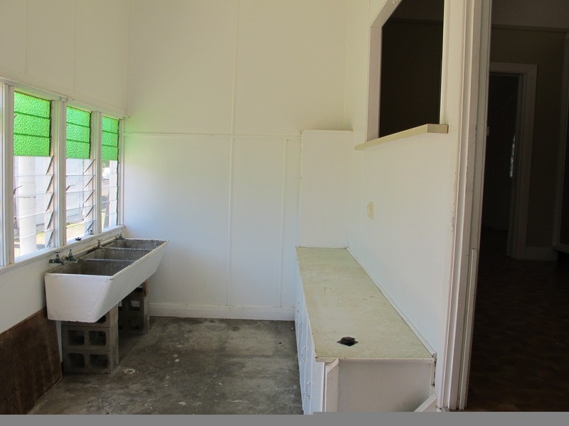 100 Dalrymple Street, Bowen QLD 4805