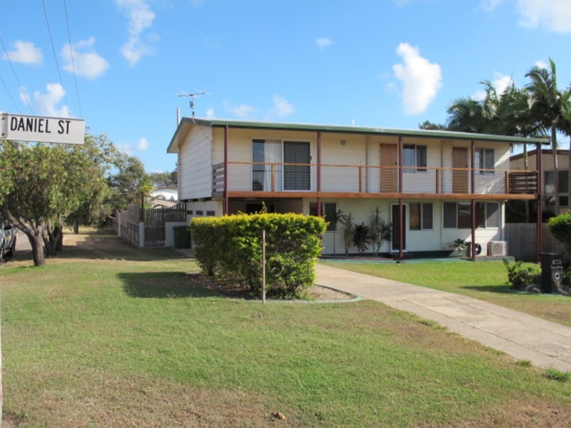 18 Daniel Street, Bowen QLD 4805