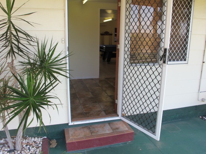 18 Daniel Street, Bowen QLD 4805