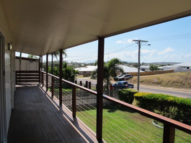 18 Daniel Street, Bowen QLD 4805