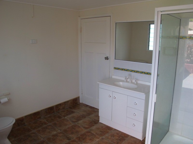 18 Daniel Street, Bowen QLD 4805