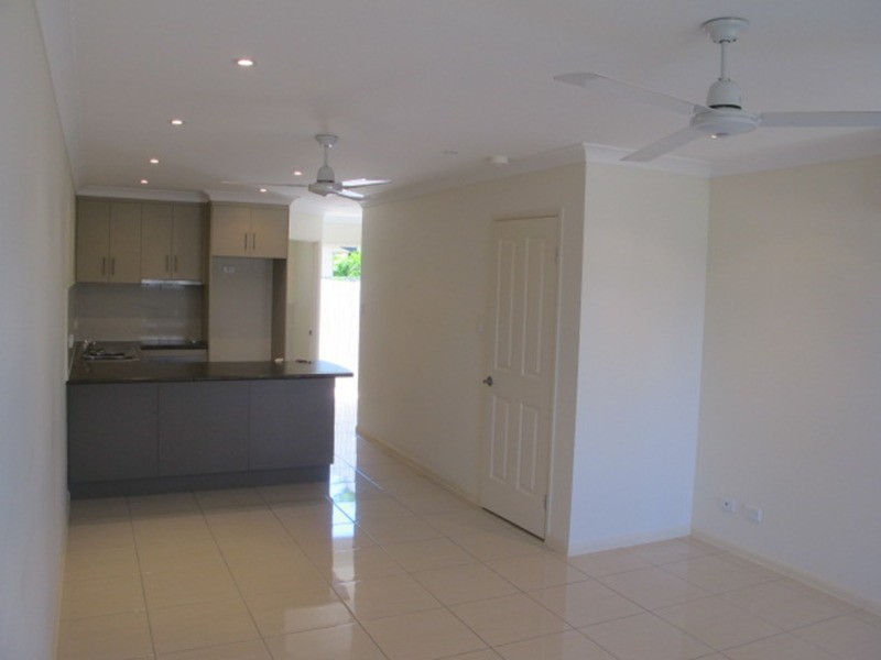 2/46 Gregory Street, Bowen QLD 4805