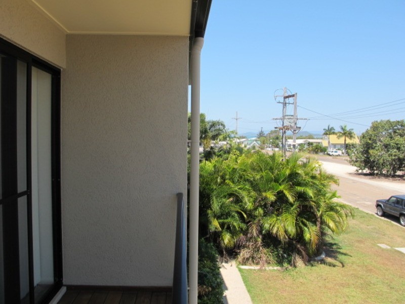 2/46 Gregory Street, Bowen QLD 4805