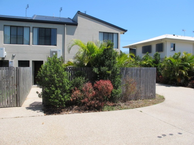 2/46 Gregory Street, Bowen QLD 4805