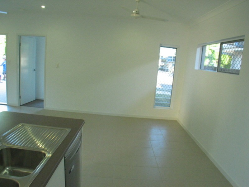 3/22 Tracey Street, Bowen QLD 4805