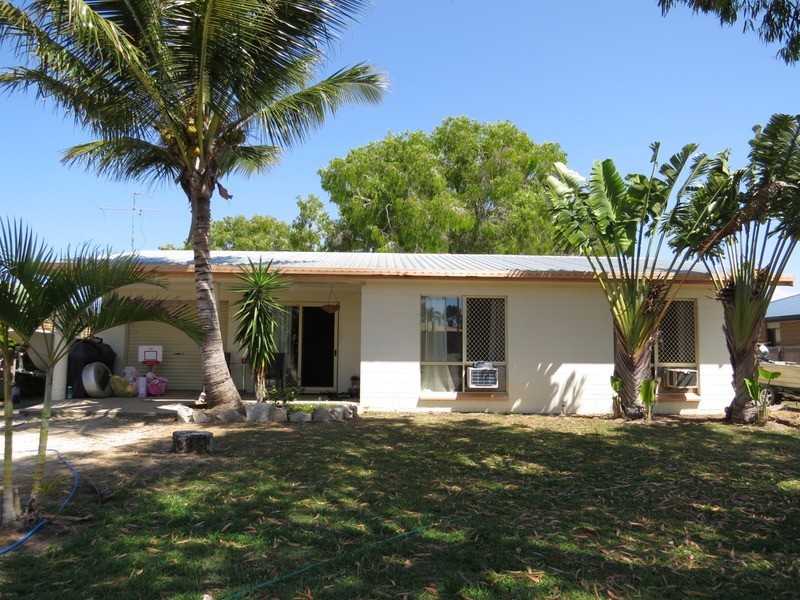 13 Oak Crescent, Bowen QLD 4805