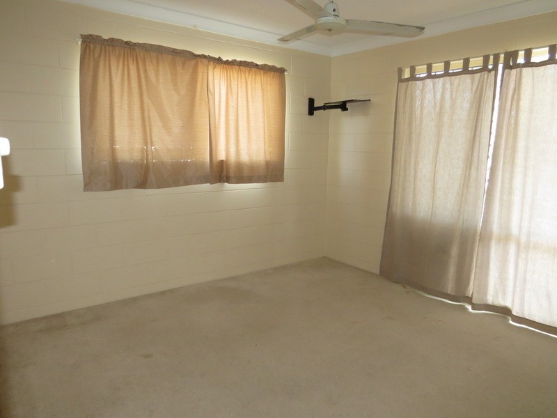 13 Oak Crescent, Bowen QLD 4805