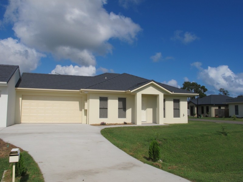 33 Seabreeze Crescent, Bowen QLD 4805