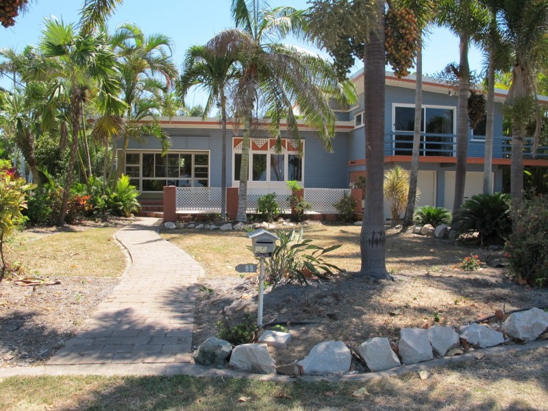 55 Esplanade, Bowen QLD 4805