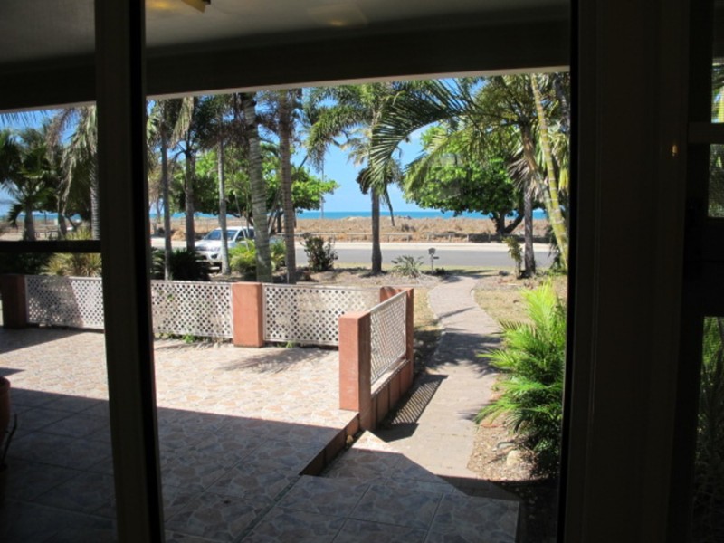 55 Esplanade, Bowen QLD 4805