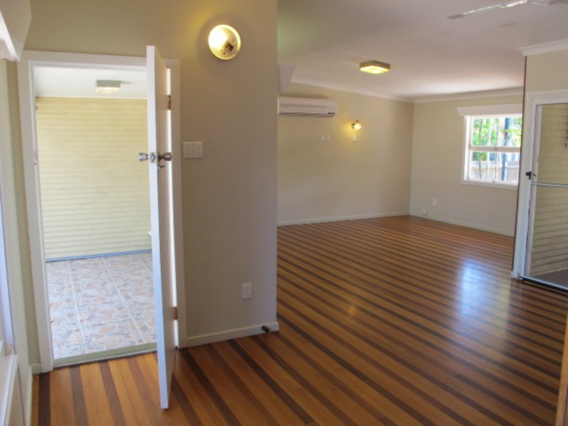 55 Esplanade, Bowen QLD 4805