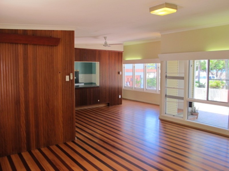 55 Esplanade, Bowen QLD 4805