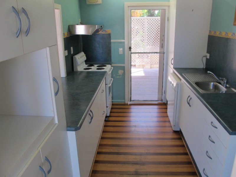 55 Esplanade, Bowen QLD 4805