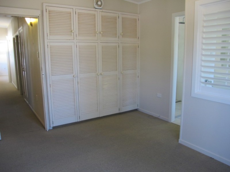 55 Esplanade, Bowen QLD 4805