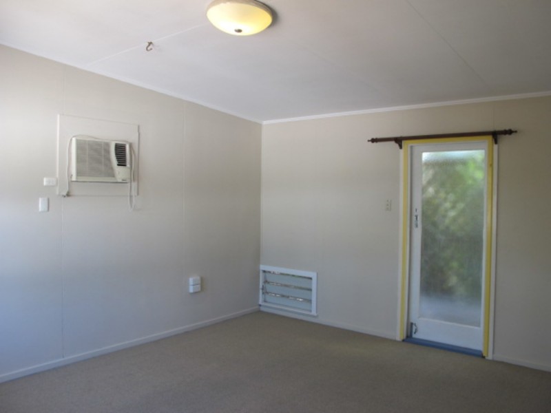 55 Esplanade, Bowen QLD 4805