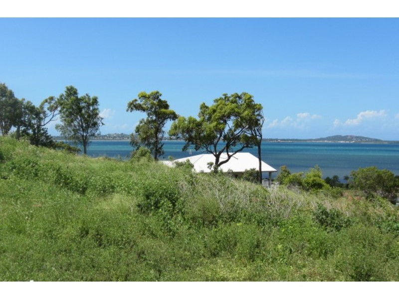25 Harbour View Terrace, Bowen QLD 4805