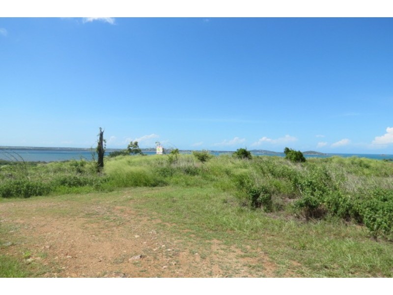 25 Harbour View Terrace, Bowen QLD 4805