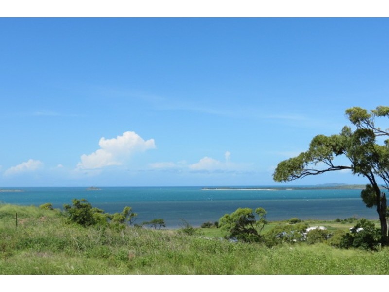 25 Harbour View Terrace, Bowen QLD 4805
