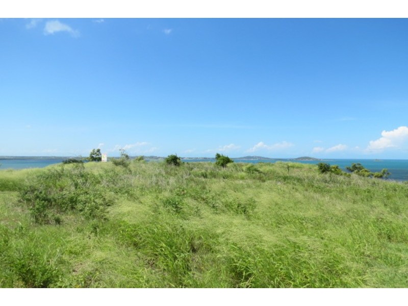 25 Harbour View Terrace, Bowen QLD 4805