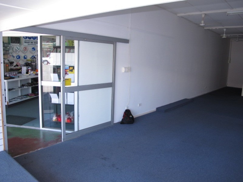 2/39 Powell Street, Bowen QLD 4805