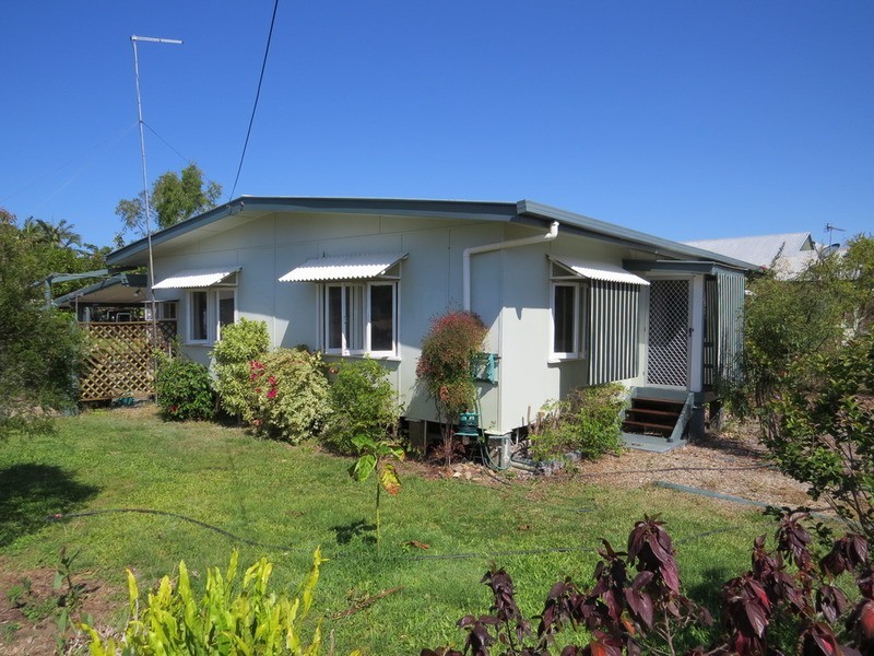 20 Gilbert Street, Bowen QLD 4805