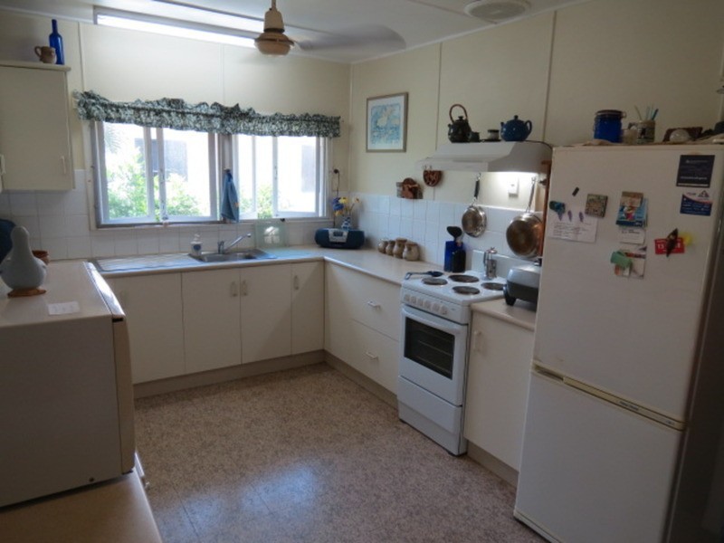 20 Gilbert Street, Bowen QLD 4805