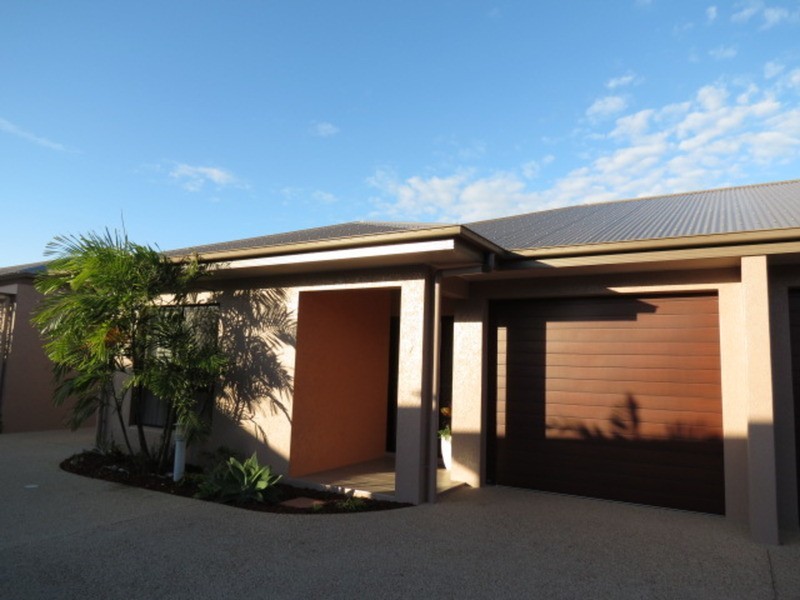 7/11 Kennedy Street, Bowen QLD 4805