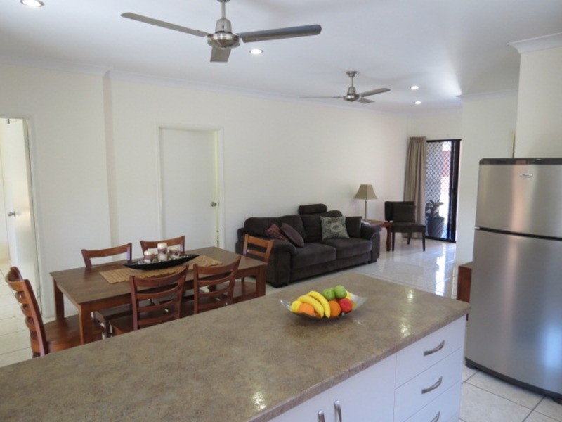7/11 Kennedy Street, Bowen QLD 4805