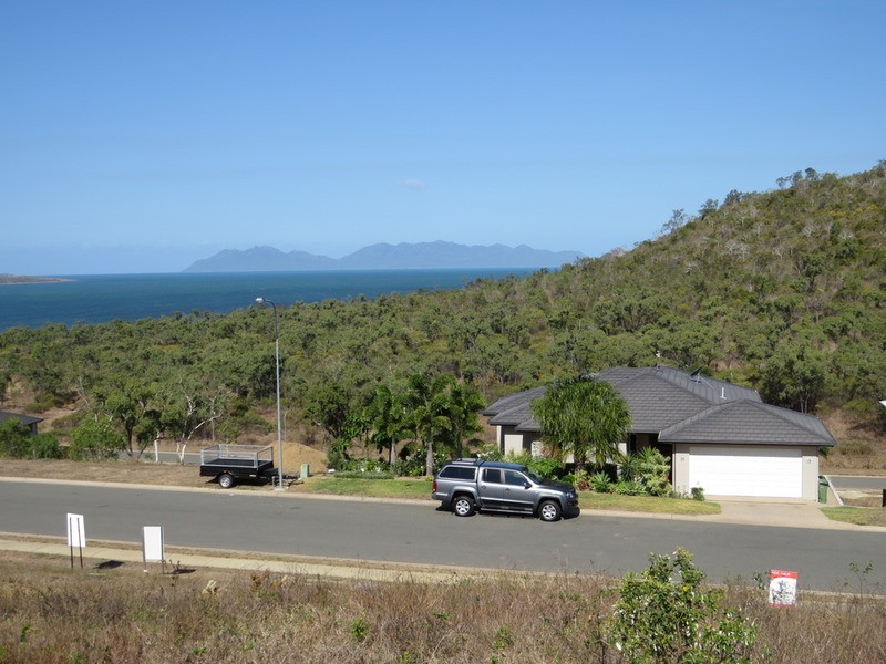 11 Grandview Terrace, Bowen QLD 4805