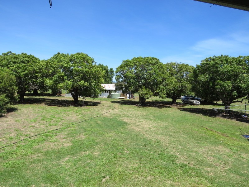 104 Weekes Road, Bowen QLD 4805