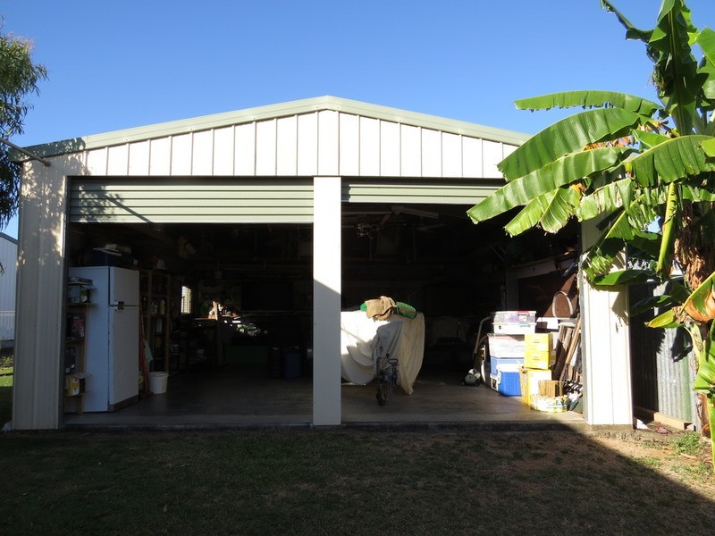 42 Pitcain Avenue, Bowen QLD 4805