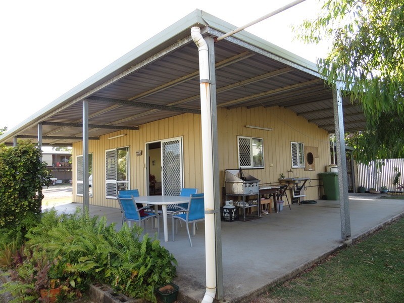 42 Pitcain Avenue, Bowen QLD 4805