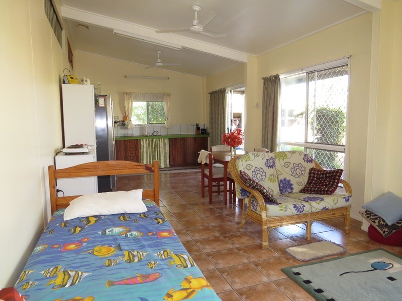 42 Pitcain Avenue, Bowen QLD 4805