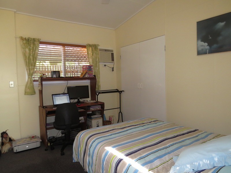 42 Pitcain Avenue, Bowen QLD 4805