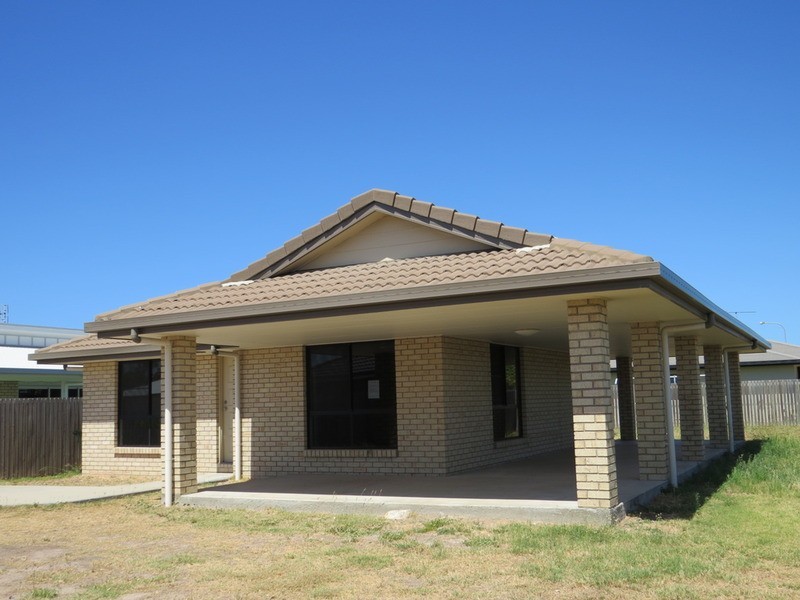 11 Lexington Court, Bowen QLD 4805