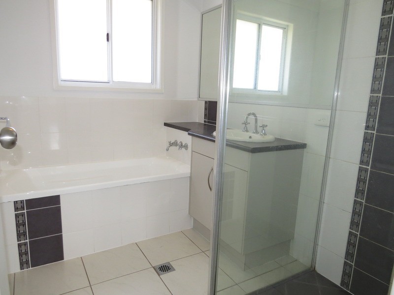 16 Lexington Court, Bowen QLD 4805