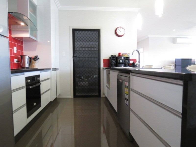 1 Cypress Crescent, Bowen QLD 4805