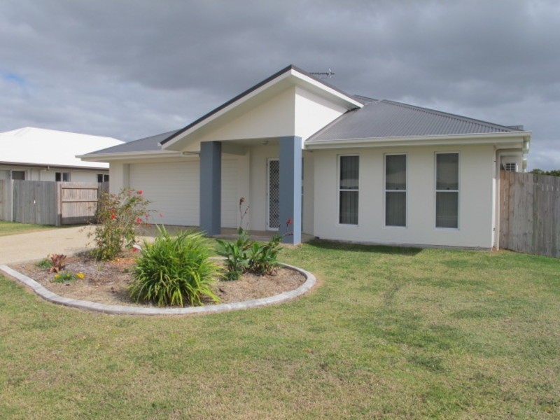 7 Cowrie Street, Bowen QLD 4805