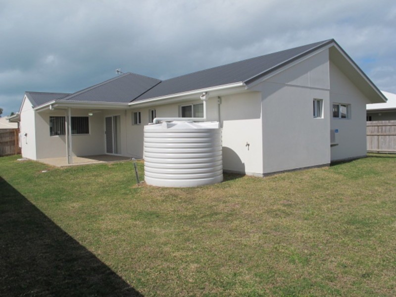 7 Cowrie Street, Bowen QLD 4805