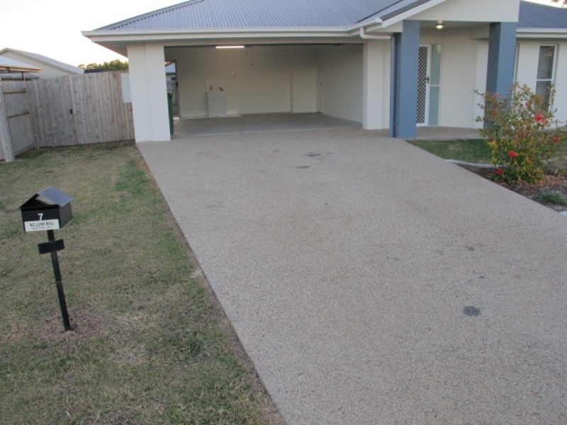 7 Cowrie Street, Bowen QLD 4805