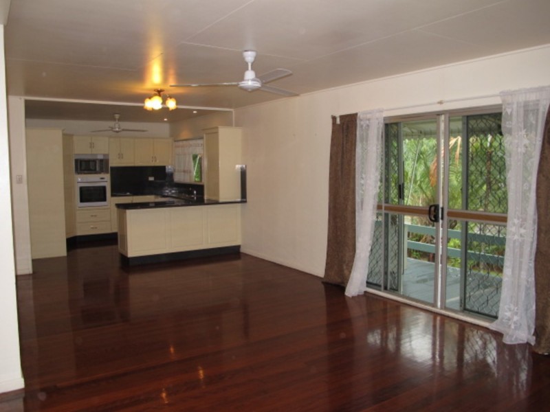 85 Horseshoe Bay Road, Bowen QLD 4805