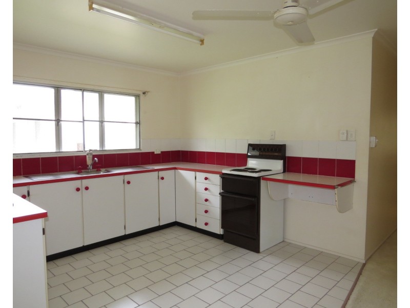 52 Whitsunday Street, Bowen QLD 4805