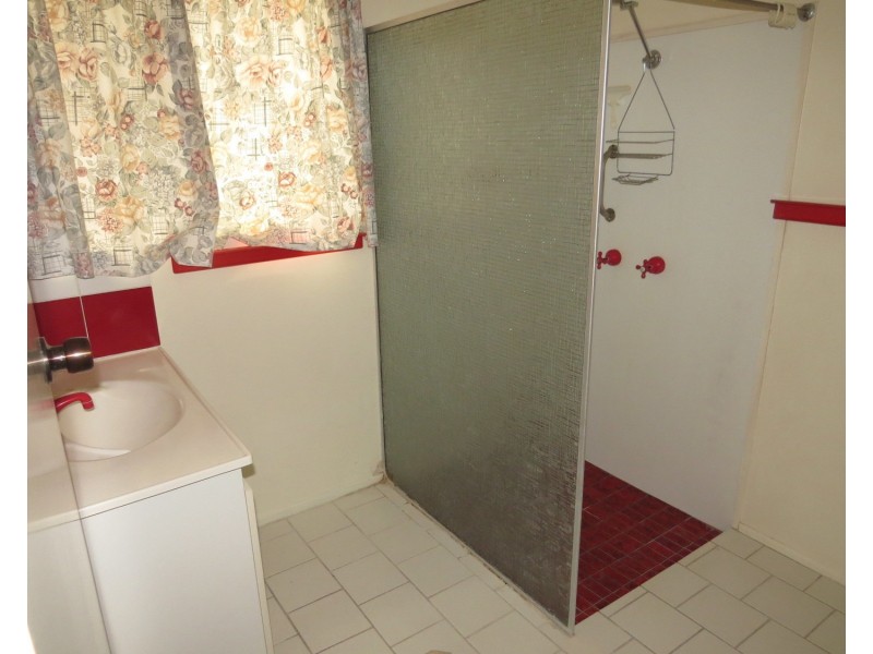 52 Whitsunday Street, Bowen QLD 4805