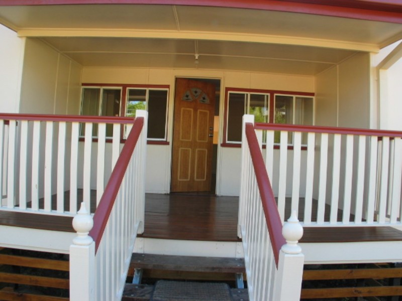 6 Bull Crescent, Bowen QLD 4805