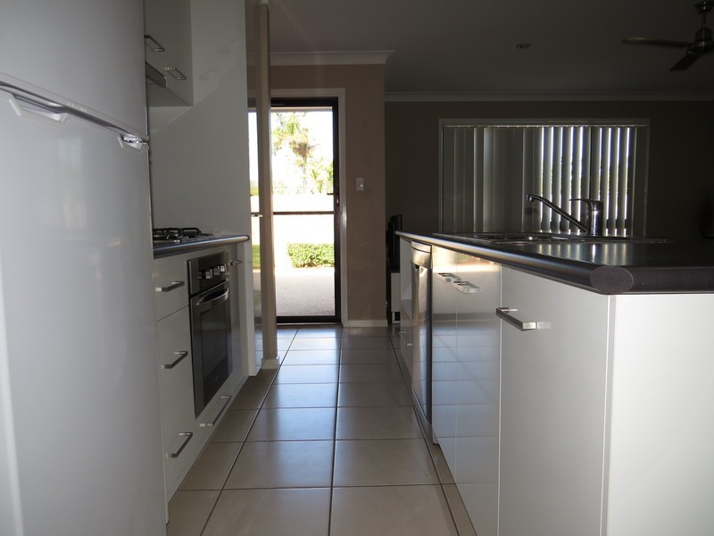 3/10 Gordon Street, Bowen QLD 4805