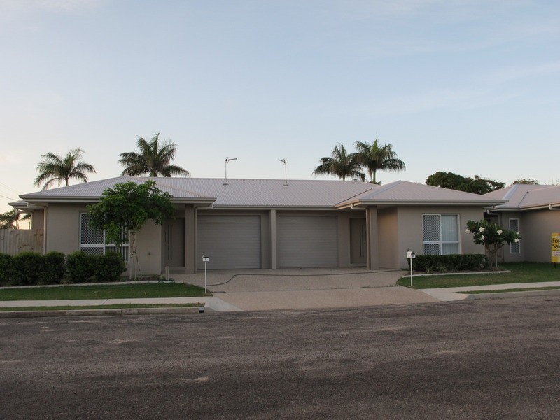 1/22 Tracey Street, Bowen QLD 4805