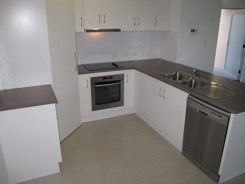 1/22 Tracey Street, Bowen QLD 4805