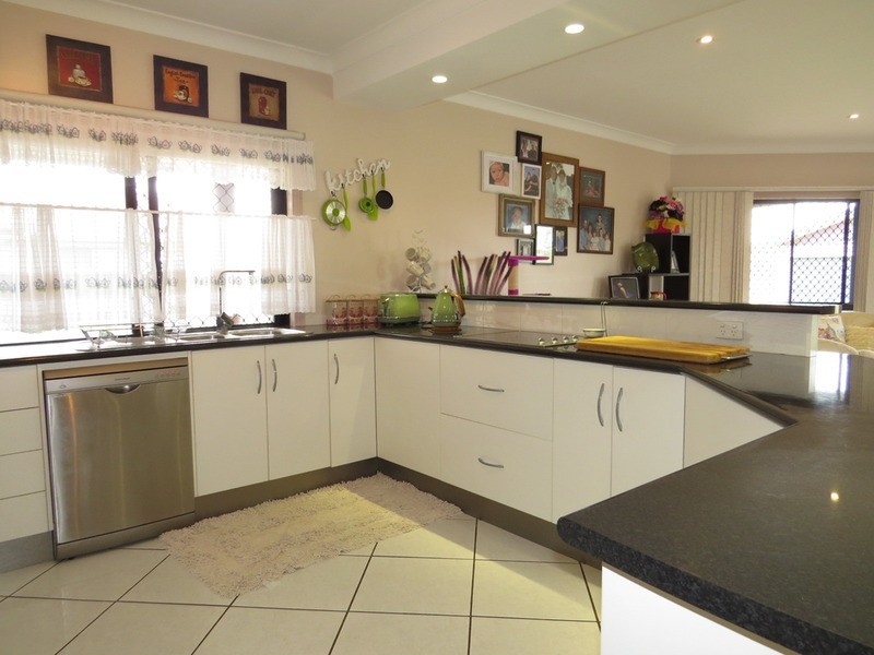 10 Kirkpatrick Court, Bowen QLD 4805