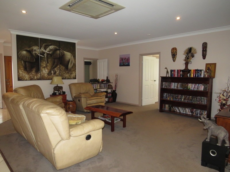 10 Kirkpatrick Court, Bowen QLD 4805